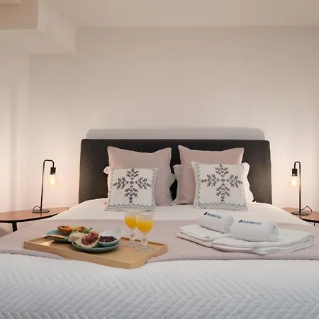 Hostwise - Artistic Escape With Modern Comfort *