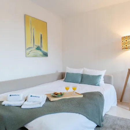 公寓 Hostwise - Artistic Escape With Modern Comfort